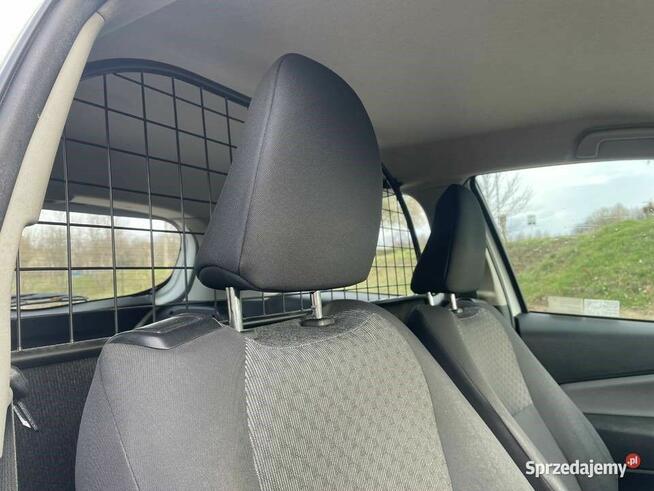 TOYOTA YARIS VAN dwuosobowa 2015