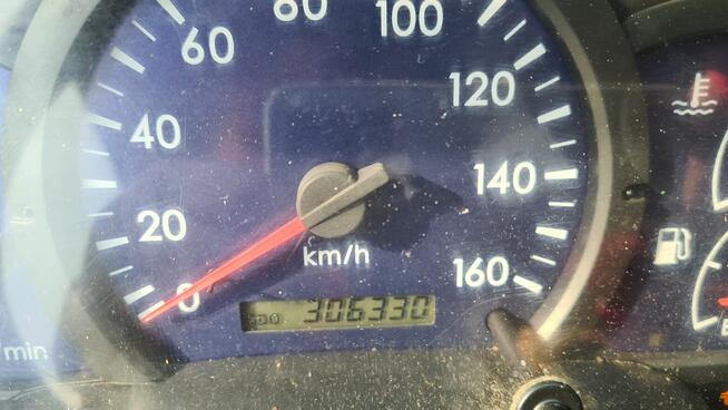 Mitsubishi Canter Fuso Alumin. zabudowa Profesjonalna laweta