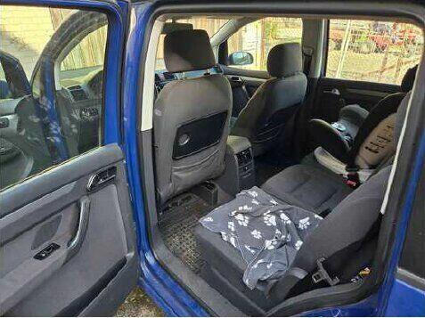 Syndyk sprzeda Volkswagen Touran 2,0