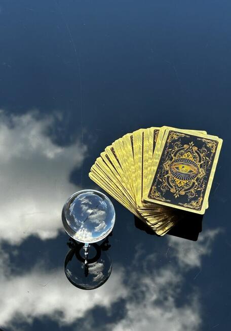 Tarot – profesjonalny rozkład kart | Miłość • Praca • Przysz