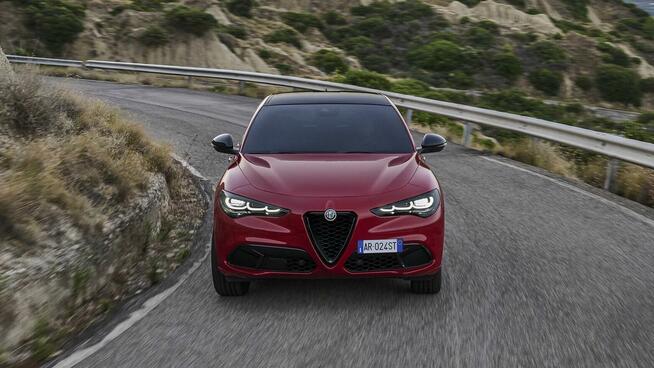 Alfa Romeo Stelvio - kupię, również uszkodzona