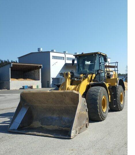 ŁADOWARKA KOŁOWA CATERPILLAR 972M