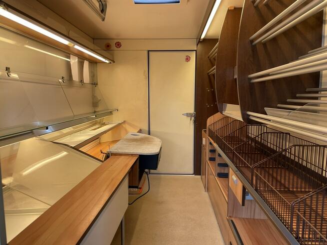 Renault Master Autosklep pieczyw Gastronomiczny Food Truck Foodtruck sklep BORCO 2009