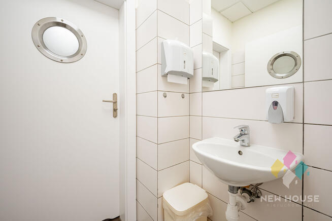 45m2, lokal z witryną, ul. Armii Krajowej