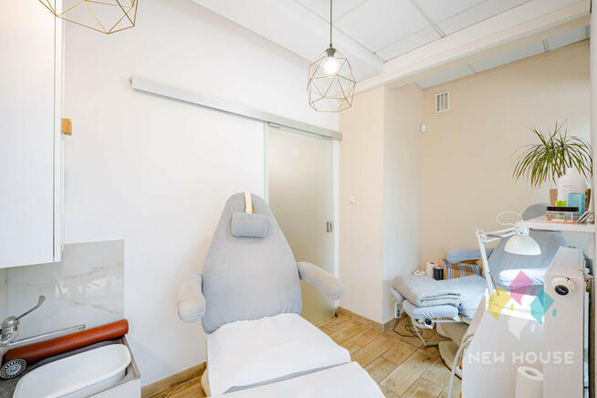 45m2, lokal z witryną, ul. Armii Krajowej