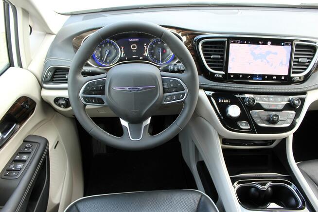 Chrysler Pacifica 4X4 7 osób Panorama Kamera-360° LED Tempomat Skóra