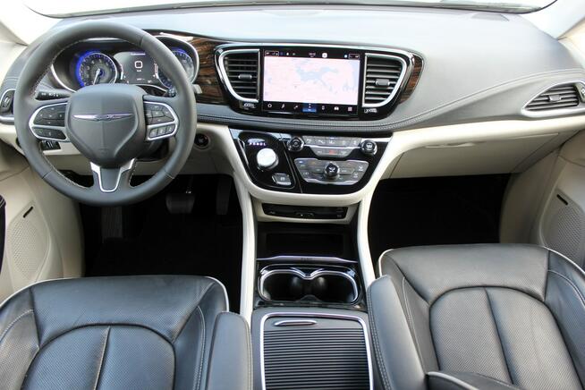 Chrysler Pacifica 4X4 7 osób Panorama Kamera-360° LED Tempomat Skóra