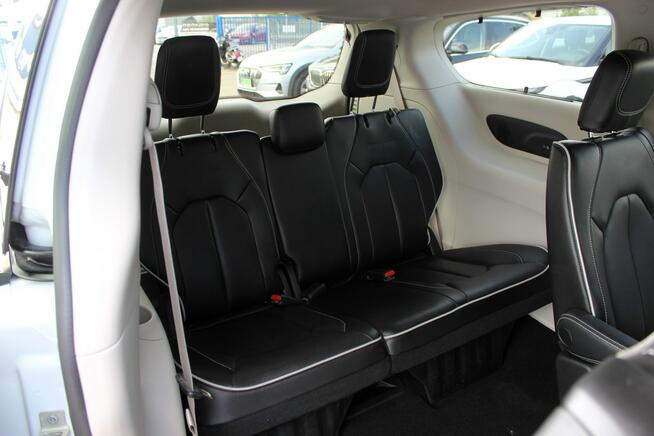 Chrysler Pacifica 4X4 7 osób Panorama Kamera-360° LED Tempomat Skóra