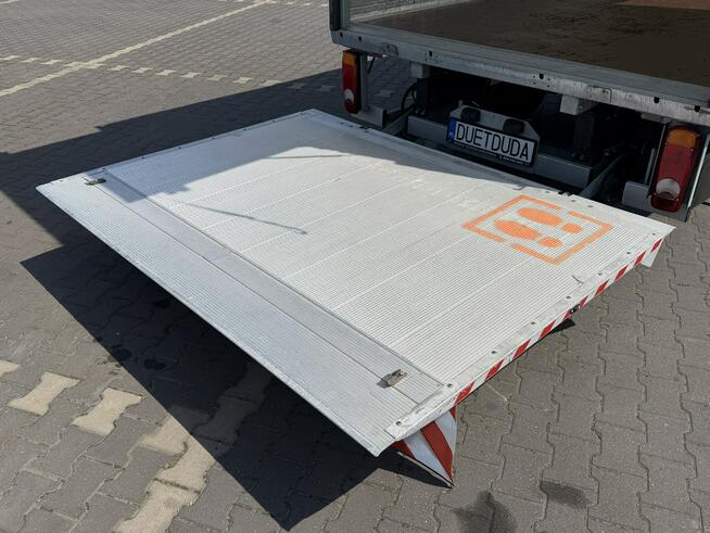 Renault Master 2.3 / 145KM Kontener Drzwi Boczne Winda 750kg Mascott Iveco Sprinter