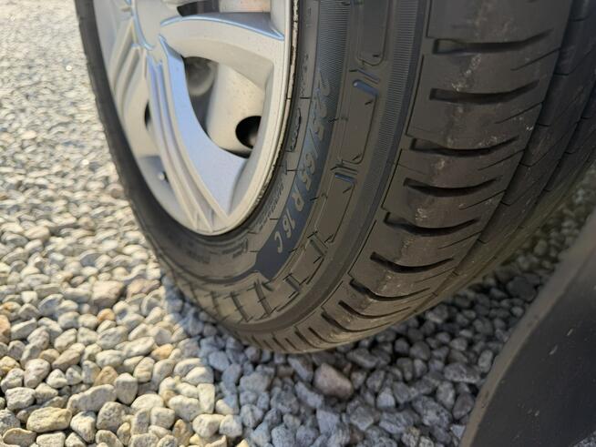 Renault Master średniak L2H2 3 osobowy blaszak pełna opcja regały 130KM