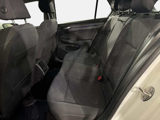 Volkswagen Golf VAT 23% Life 1.0 eTSI 110KM DSG 2023 r., salon PL, I właściciel