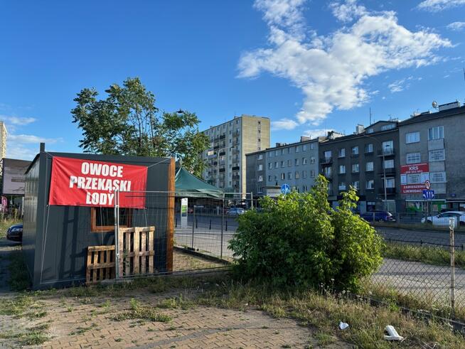 Plac 40 m² przy ul. Czerniakowskiej handel usługi