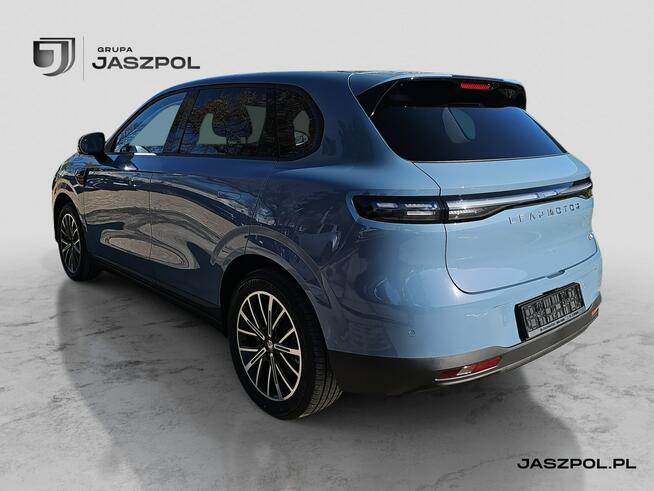 Leapmotor B10 nowość Hybrid EV
