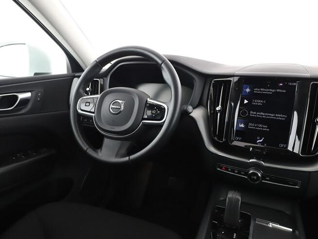 Volvo XC 60 PHEV full LED 4x4 automat navi klima auto kamery virtual cocpit