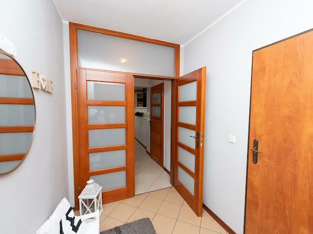 Dom Czernica, M. Reja