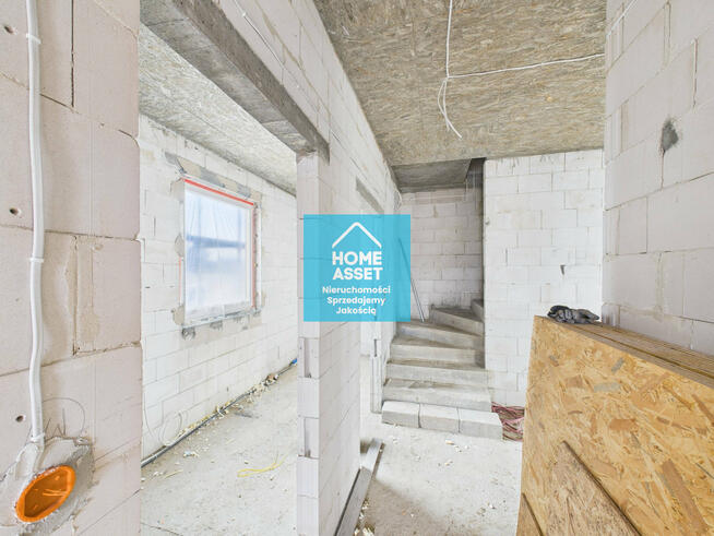 Przestronne domy z piwnicą, świetna lokalizacja