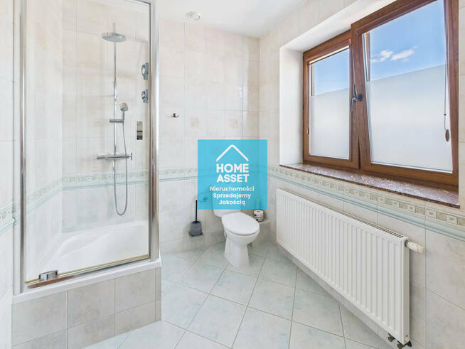 Obiekt komercyjny 437 m² na działce 2226 m2