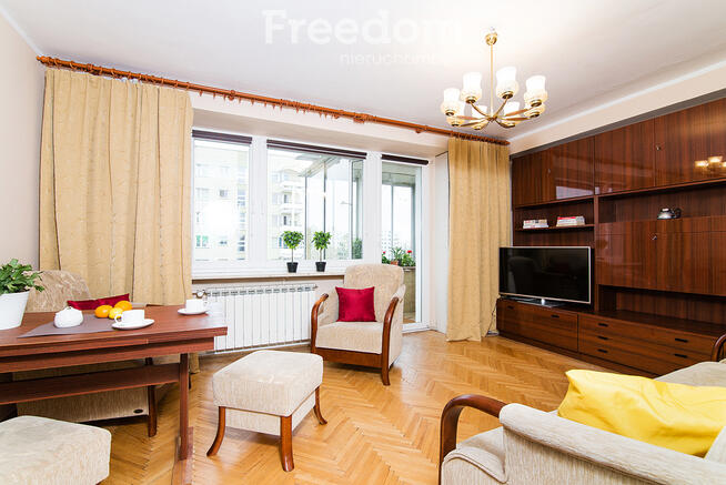 3 pokoje ul. Batuty, Mokotów, metro Służew, balkon