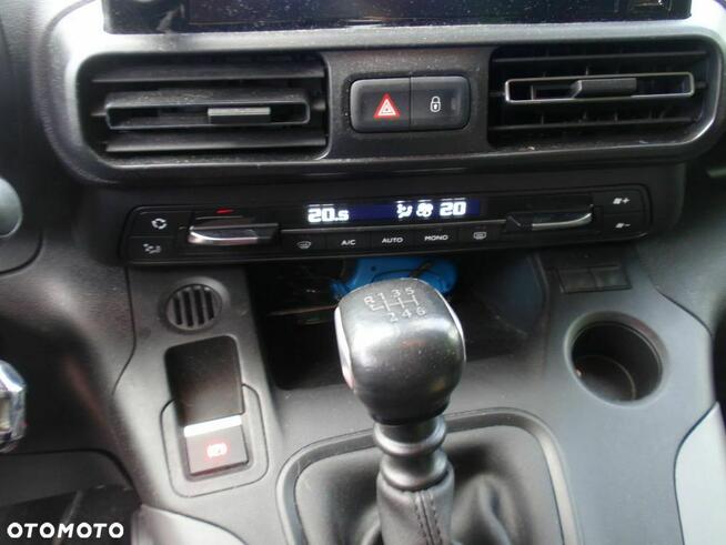 Toyota Proace City Verso 1.2 D-4T Family