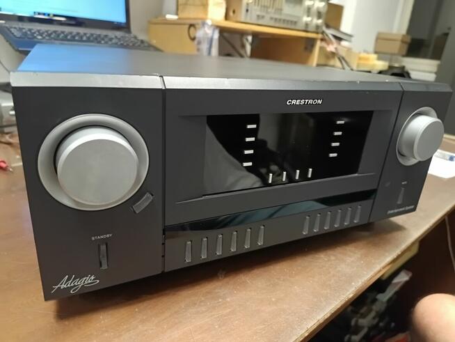 wzmacniacz Crestron Adagio Entertainment System