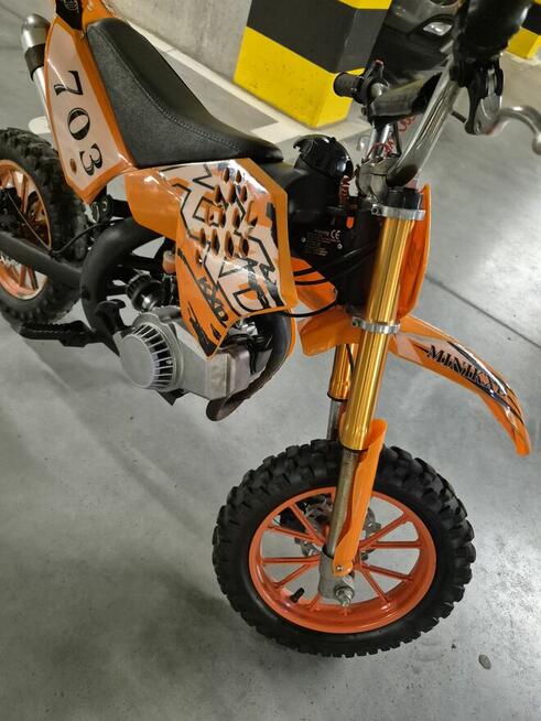 Mini Cross KXD 703