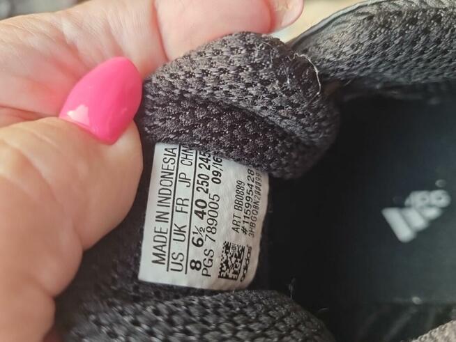 Czarne buty sportowe Adidas