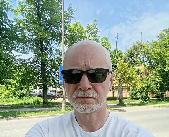 MARCIN. BEZDOMNY ALKOHOLIK.
