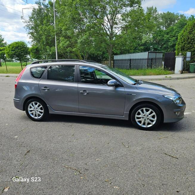 Hyundai i30 i30cw 1.4 blue Comfort