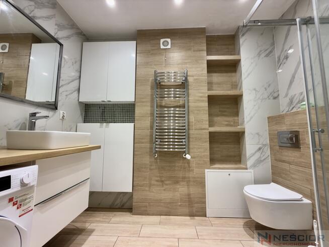 Nowoczesny Dom na Wynajem: 200m², 7 Pokoi