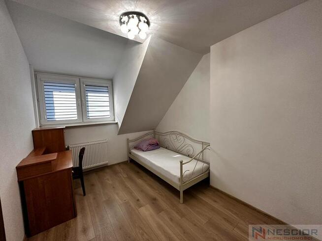 Nowoczesny Dom na Wynajem: 200m², 7 Pokoi