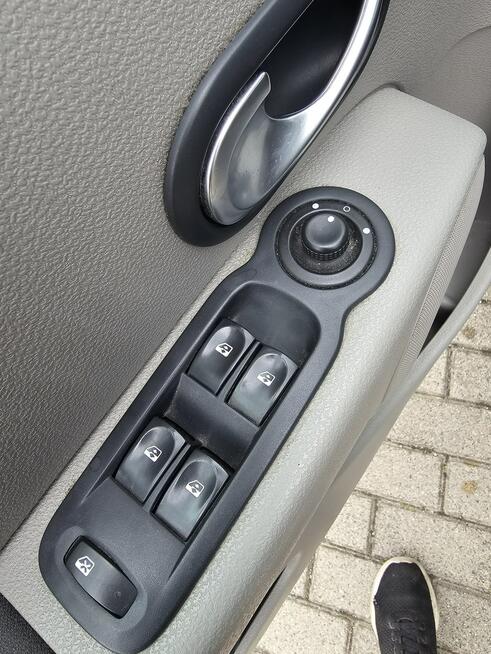 Renault Modus przebieg 240tys - sprawna klimatyzacja - 1.4 benzyna 16v