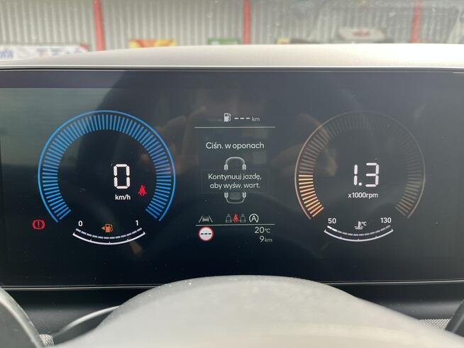 Hyundai Tucson manual w wersji Smart+LED