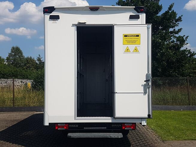 Iveco Daily KONTENER NISKOPODŁOGOWY 4,44x2,23x2,42 SKLEP BAR FOODTRUCK KAMPER AC