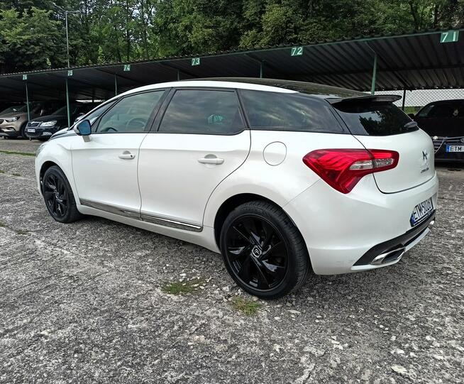 Citroen DS5 model 2015, najbogatsza wersja, bardzo zadbane, serwisowane