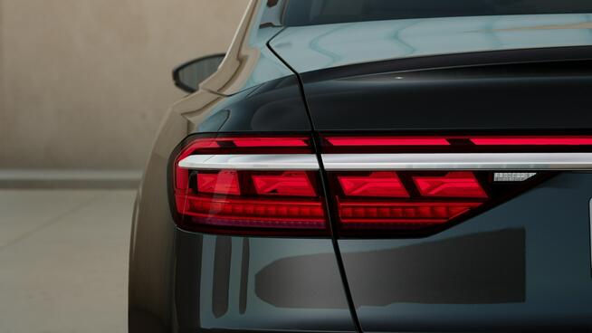 Audi A8 Lang_OśSkrętna_Masaże_Wentylacja_HeadUp_Panorama_B&O_Webasto_Dociągi_