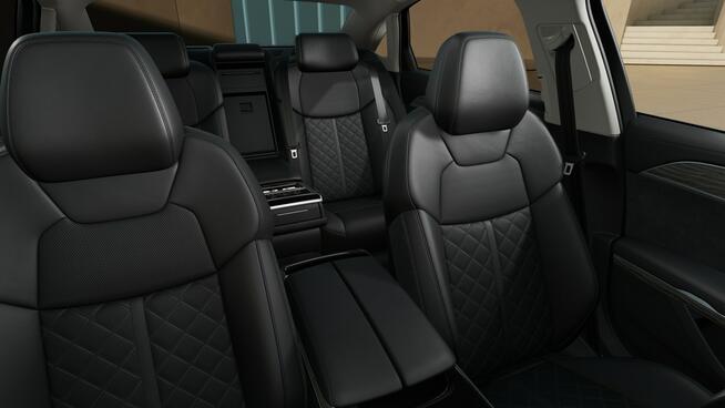 Audi A8 Lang_OśSkrętna_Masaże_Wentylacja_HeadUp_Panorama_B&O_Webasto_Dociągi_
