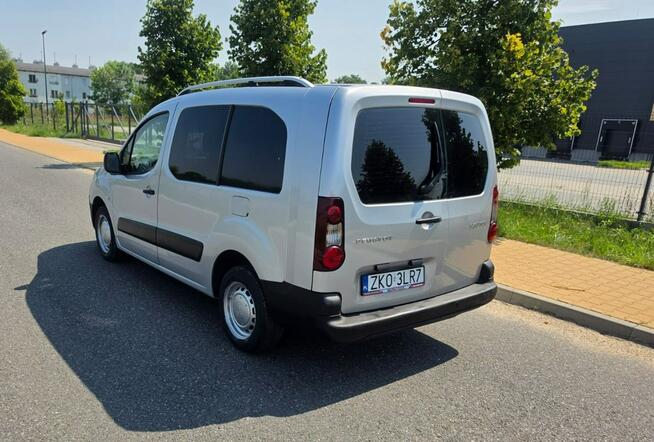 Peugeot Partner Long | 1.6 HDi 90 KM | 3-osobowy | 2012 | 291 tys. km |