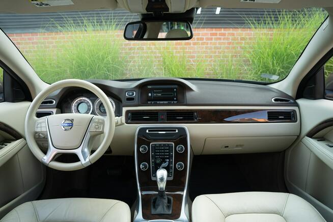 Volvo XC 70 3.2 AWD | 6 cylindrów | Jasna skóra | Szyberdach | Keyless |FV 23%