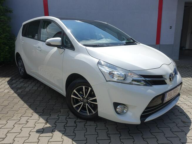 Toyota Verso 1,6i Navi Alu Panorama Kam.Cof Klimatronik Opłacony VIP Gwarancja