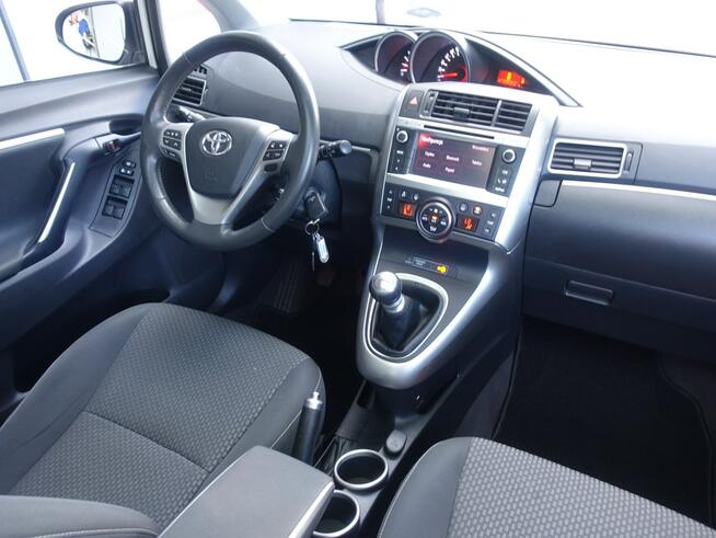 Toyota Verso 1,6i Navi Alu Panorama Kam.Cof Klimatronik Opłacony VIP Gwarancja