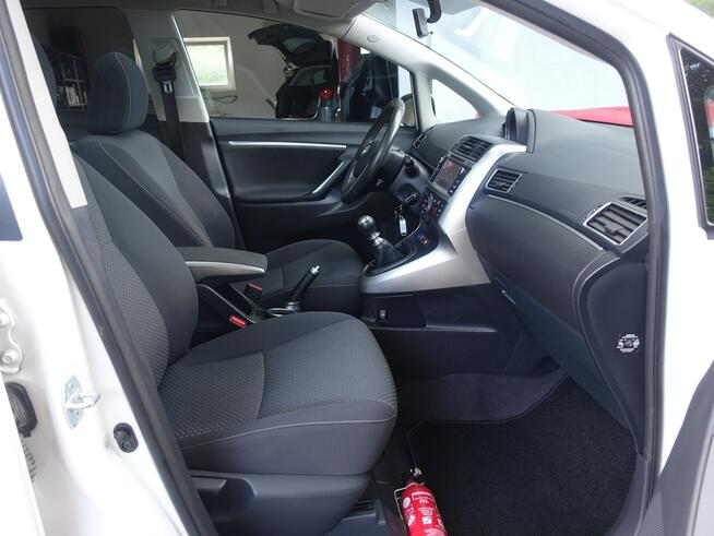 Toyota Verso 1,6i Navi Alu Panorama Kam.Cof Klimatronik Opłacony VIP Gwarancja