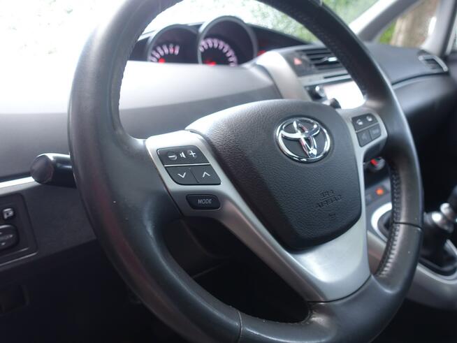 Toyota Verso 1,6i Navi Alu Panorama Kam.Cof Klimatronik Opłacony VIP Gwarancja