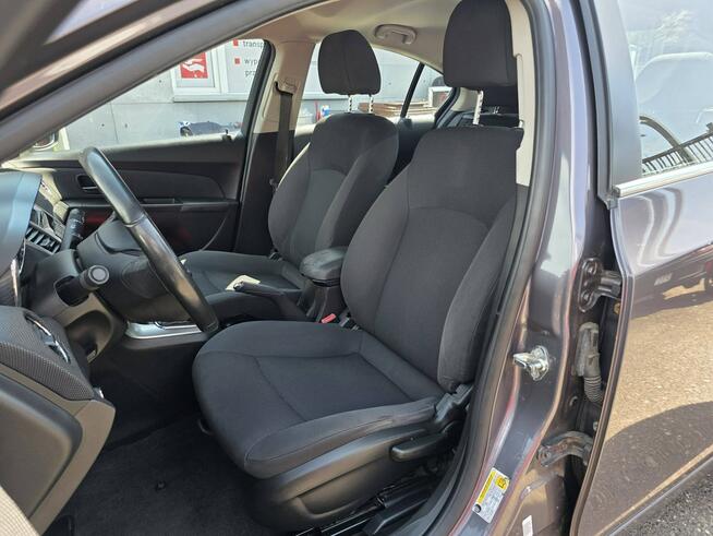 Chevrolet Cruze 1.8 Benzyna 141 KM, Klimatyzacja, Alufelgi, Isofix, Tempomat, 2 Klucze