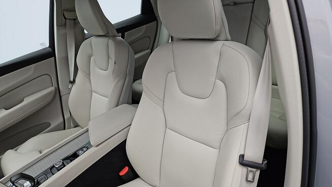 Volvo XC 60 B4 D AWD Plus Dark aut ! Z Polskiego Salonu ! Faktura VAT !