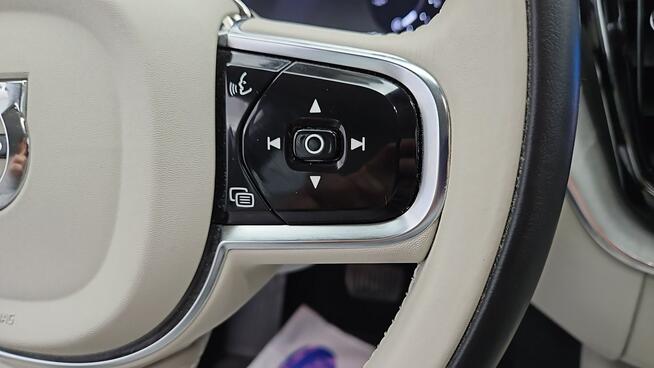 Volvo XC 60 B4 D AWD Plus Dark aut ! Z Polskiego Salonu ! Faktura VAT !