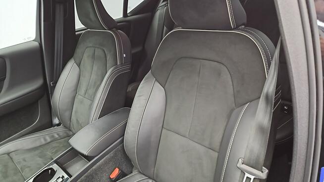 Volvo XC 40 T5 Plug-In Hybrid R-Design aut ! Z Polskiego Salonu ! Faktura VAT !