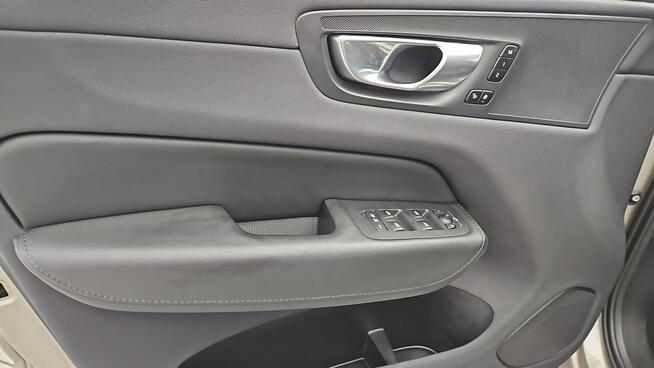 Volvo XC 60 B4 B Plus Bright aut ! Z Polskiego Salonu ! Faktura VAT !