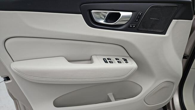 Volvo XC 60 B5 D AWD Ultimate Bright aut ! Z Polskiego Salonu ! Faktura VAT !