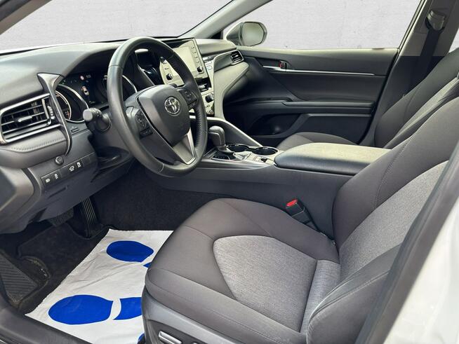 Toyota Camry 2.5 Hybrid Comfort CVT ! Z Polskiego Salonu ! FV 23 % !