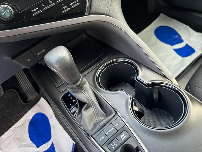 Toyota Camry 2.5 Hybrid Comfort CVT ! Z Polskiego Salonu ! FV 23 % !